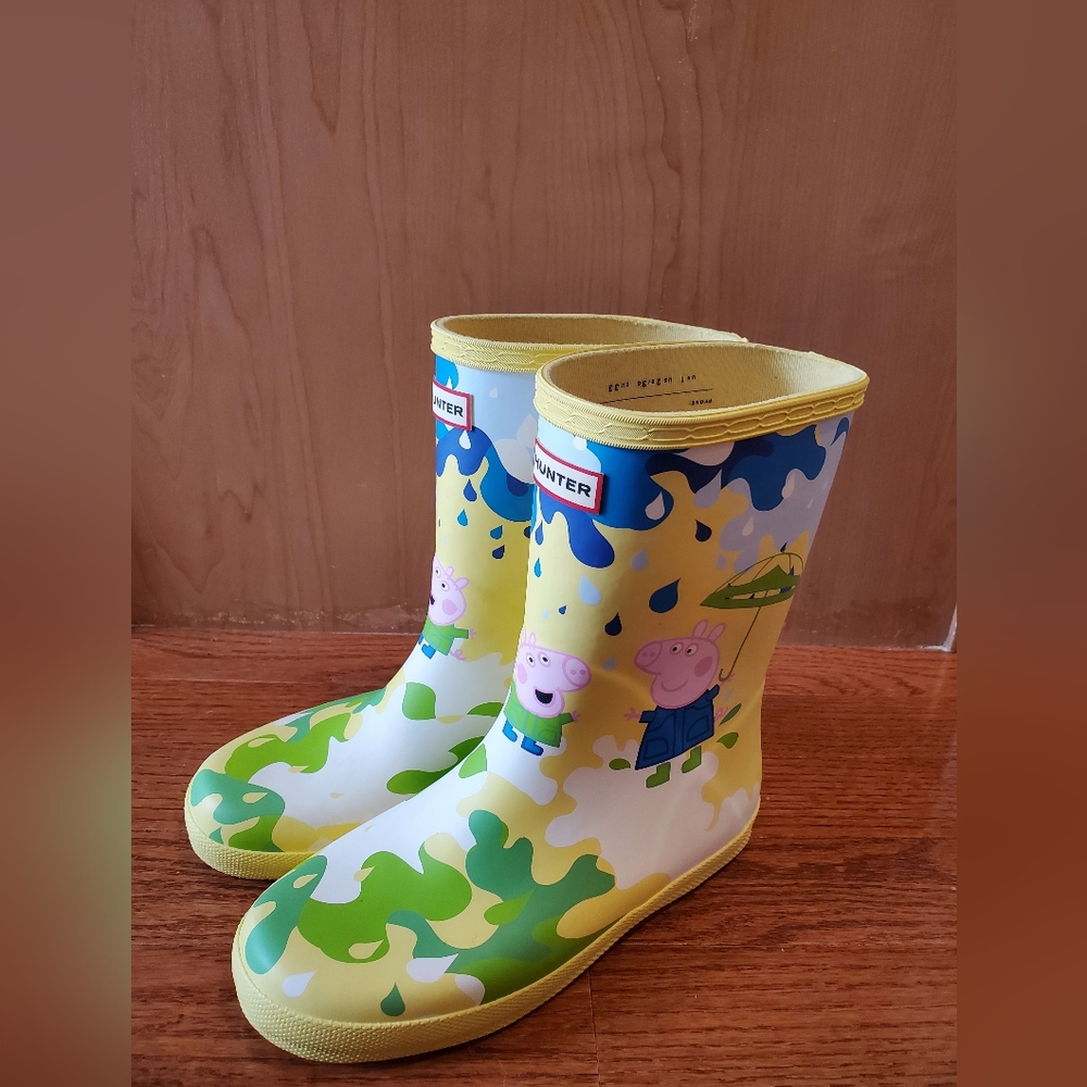 Hunter Peppa Pig Muddy Puddle Rain Boots Girl Size 3 Boy Size 2